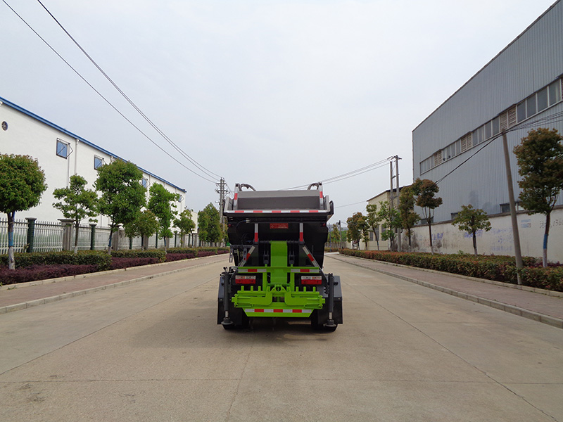XZL5080ZZZBEV型纯电动自装卸式垃圾车