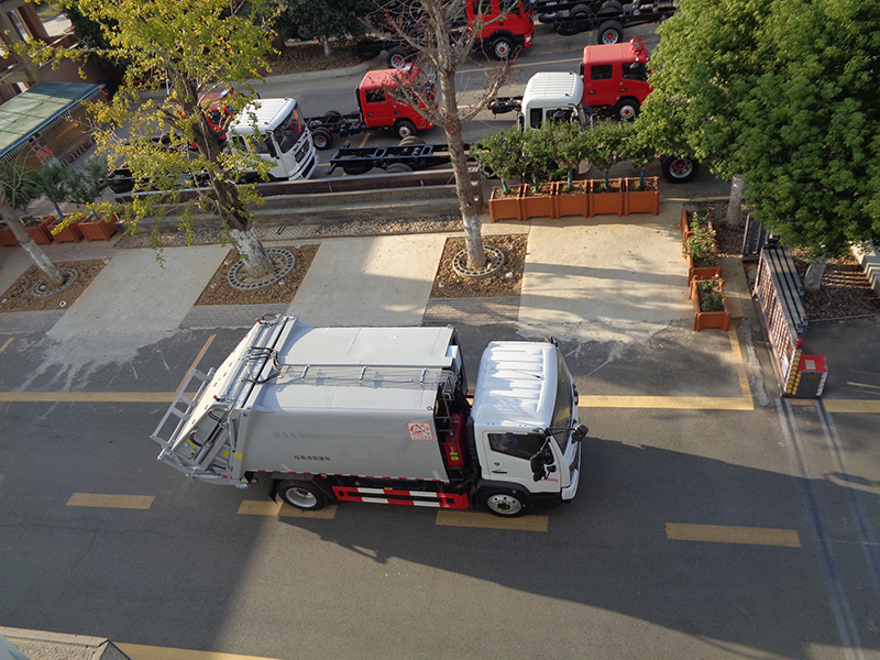 XZL5141ZYS6型压缩式垃圾车