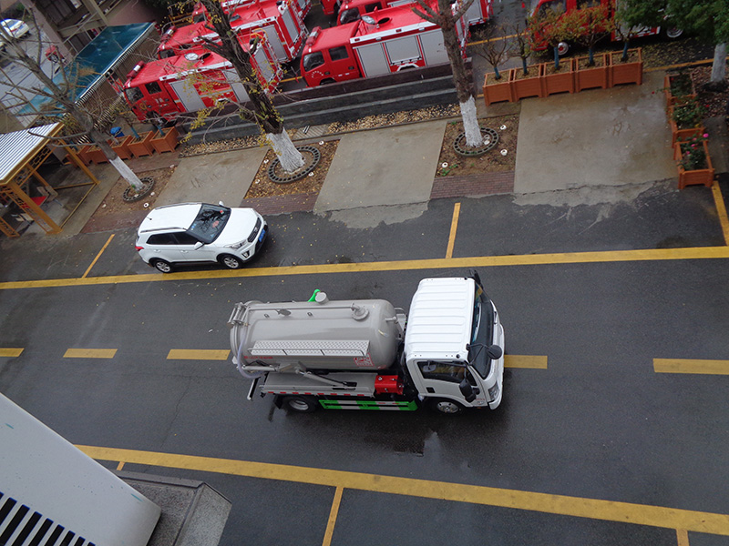 XZL5075GXW6型吸污车