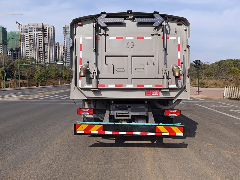 XZL5180TXSBEV型纯电动洗扫车