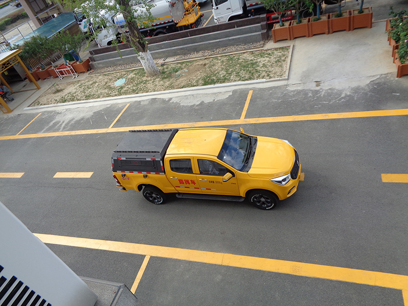 XZL5031XZH6型指挥车