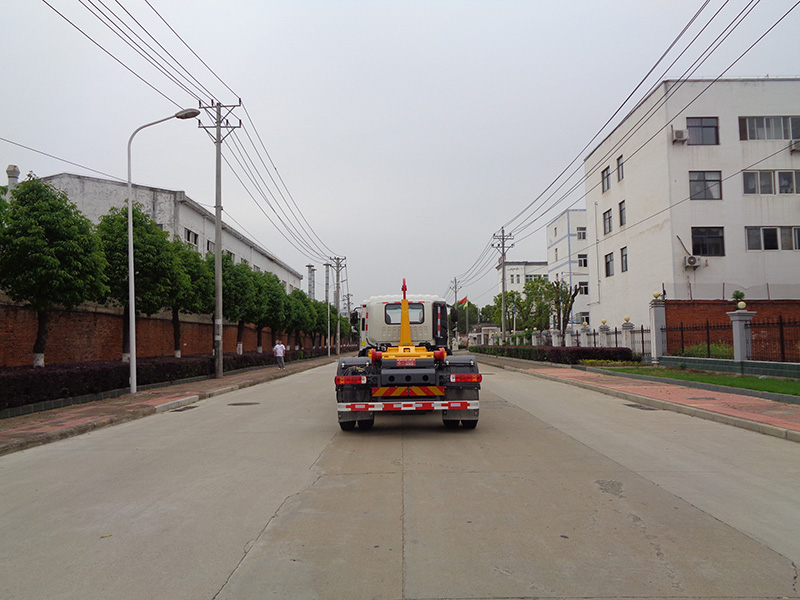 XZL5184ZXX6型车厢可卸式垃圾车