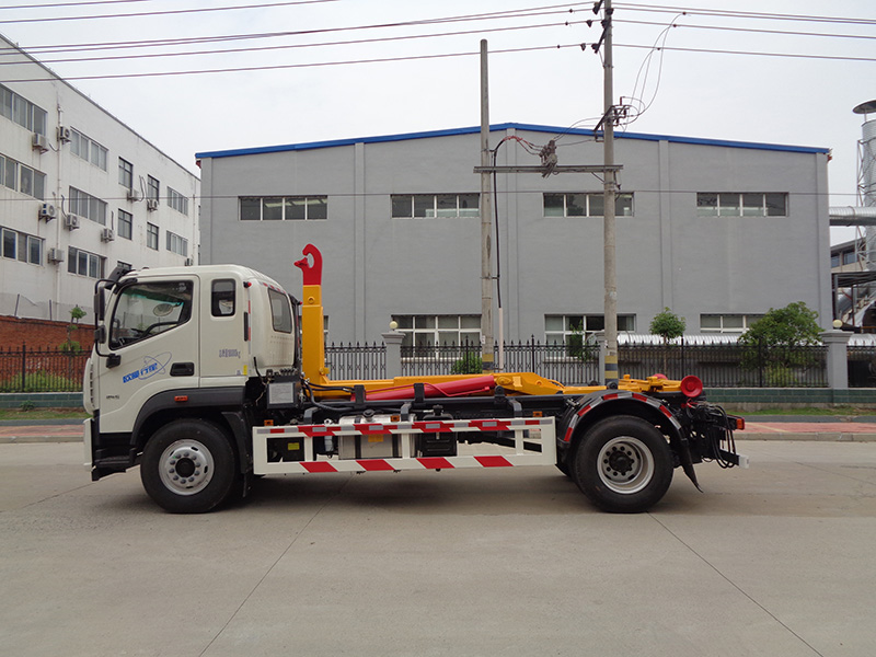 XZL5184ZXX6型车厢可卸式垃圾车