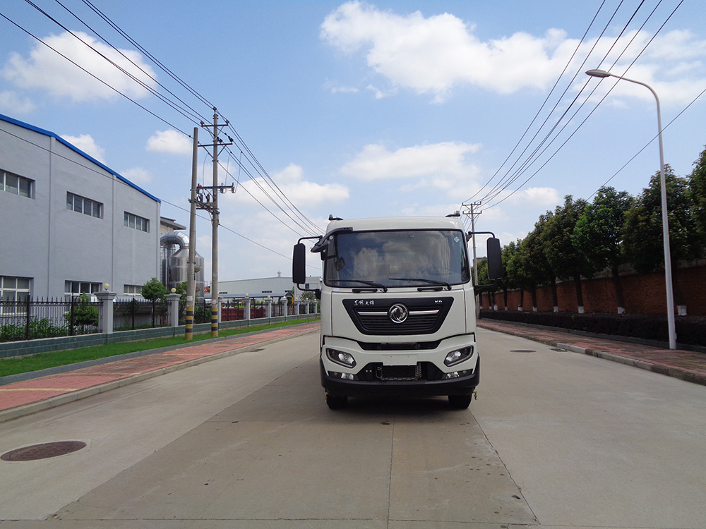 XZL5182TWQBEV型纯电动道路污染清除车