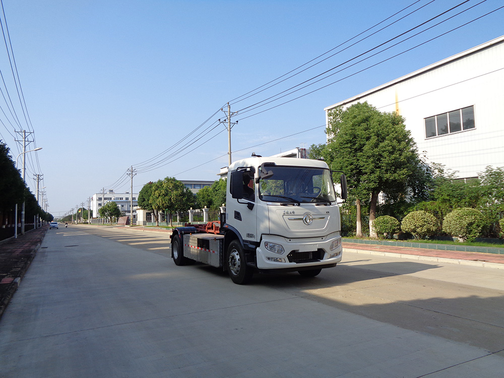 XZL5185ZXXBEV纯电动车厢可卸式垃圾车