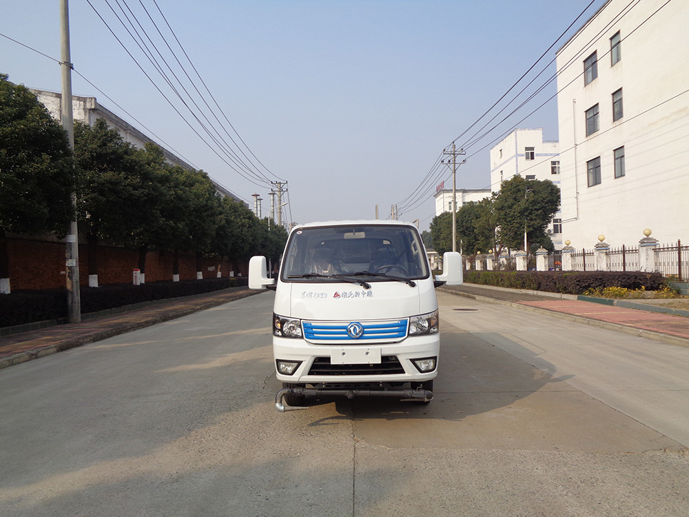 XZL5042GPSBEV型纯电动绿化喷洒车