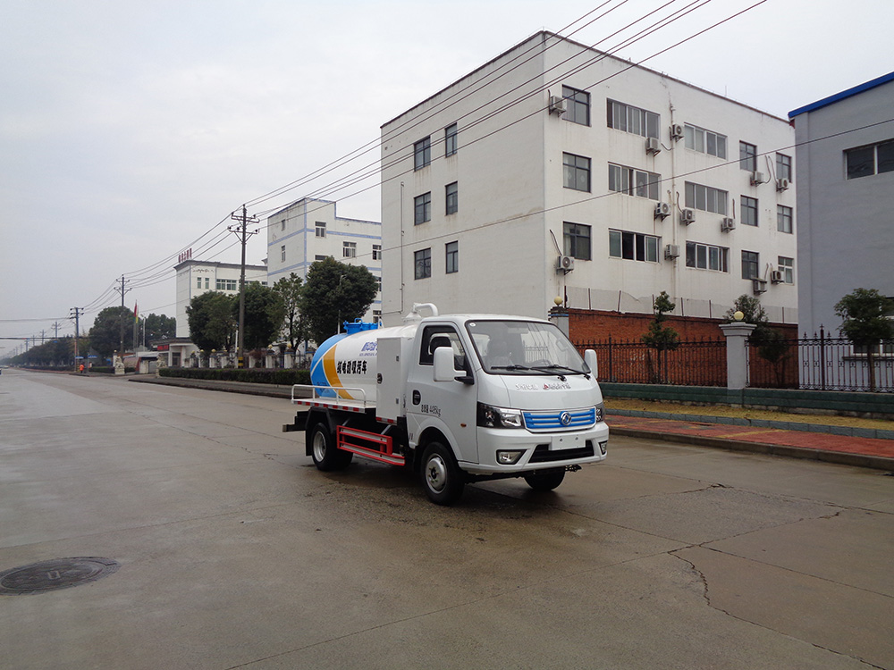 XZL5042GXWBEV型纯电动吸污车