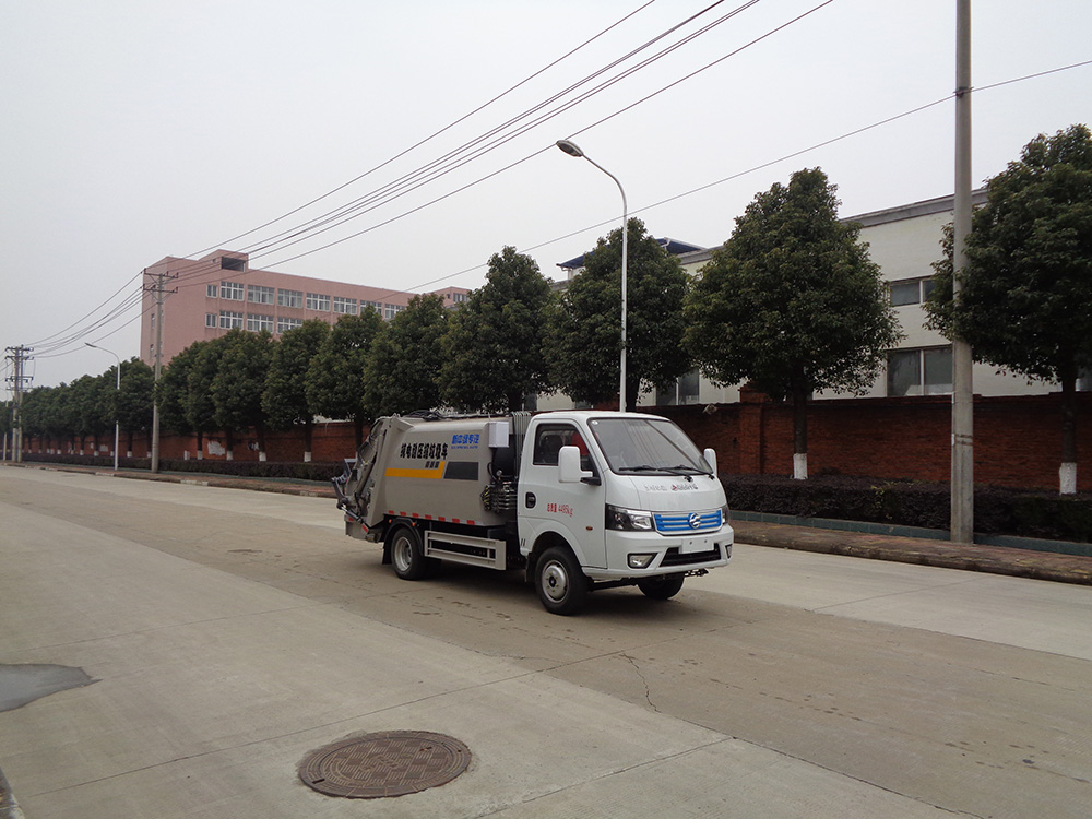 XZL5042ZYSBEV型纯电动压缩式垃圾车